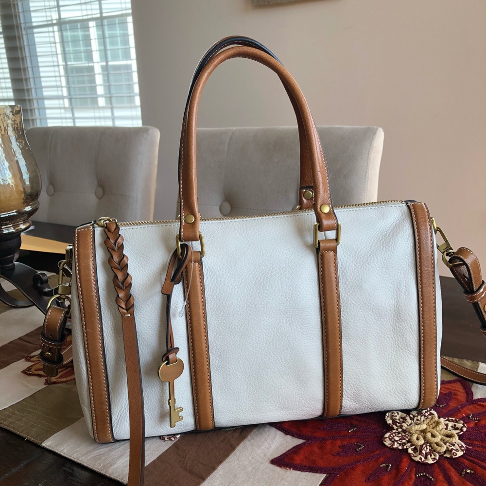 FOSSIL KENDALL SATCHEL - BEIGE & BROWN W BRASS